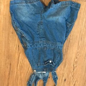 woman’s overalls
